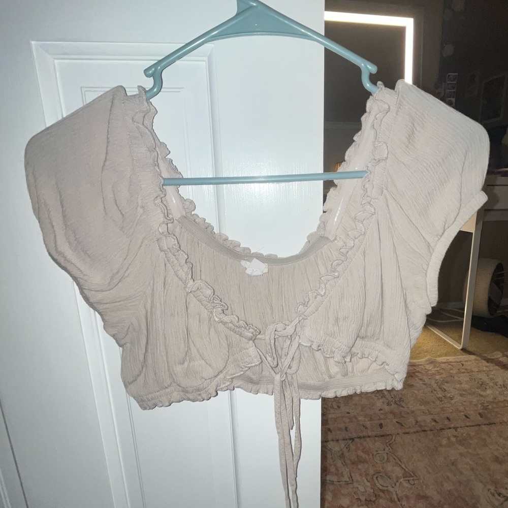 Garage tie top